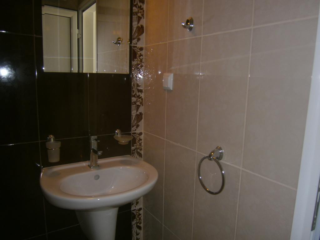Anna Marina Apartments Свети Влас Стая снимка