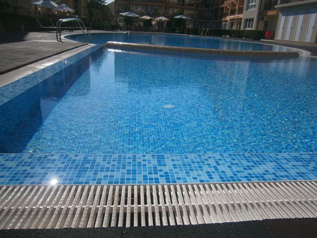 Anna Marina Apartments Свети Влас Екстериор снимка