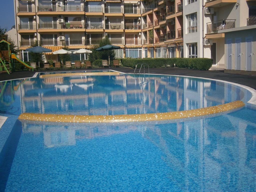Anna Marina Apartments Свети Влас Екстериор снимка