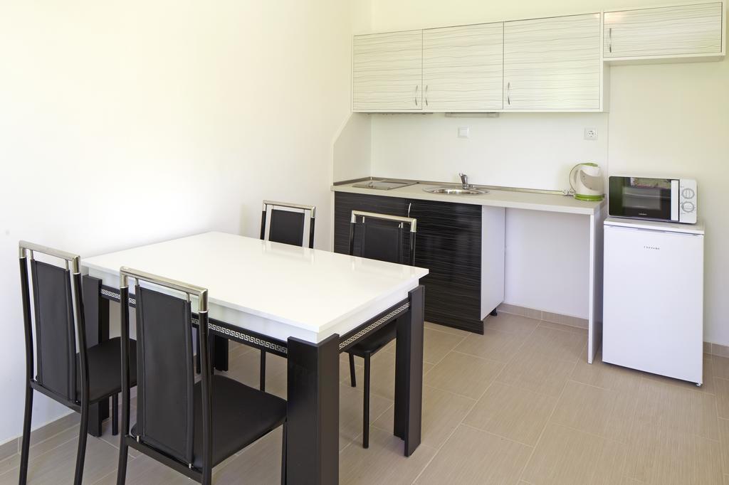 Anna Marina Apartments Свети Влас Екстериор снимка