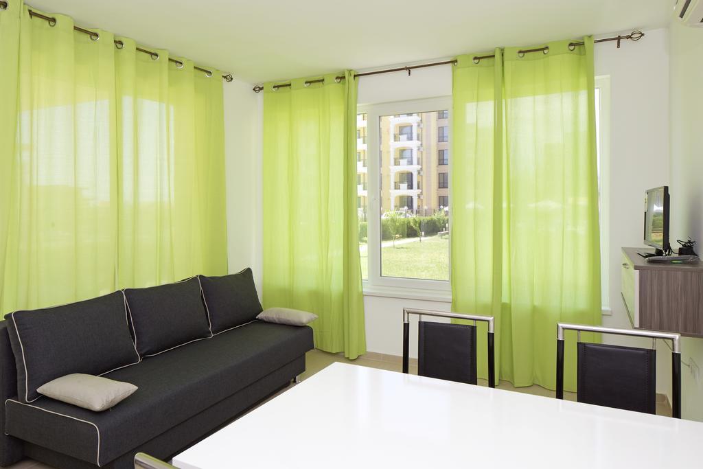 Anna Marina Apartments Свети Влас Екстериор снимка