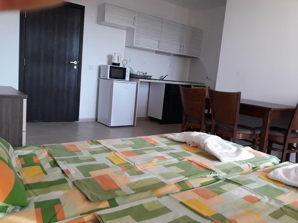 Anna Marina Apartments Свети Влас Екстериор снимка