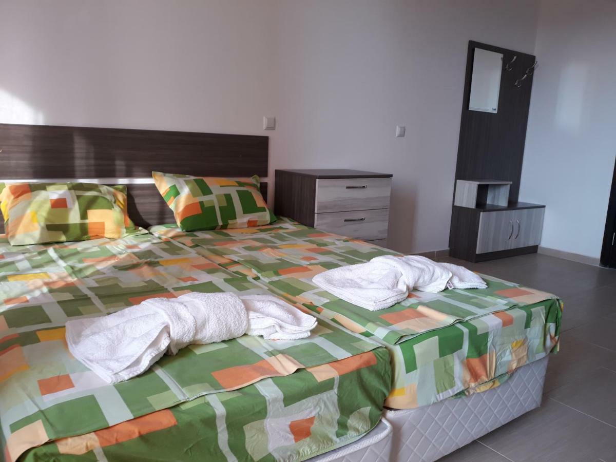 Anna Marina Apartments Свети Влас Екстериор снимка